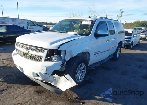 2010 Chevrolet Suburban 1500 Ltz z USA, uszkodzony, nr VIN 1GNUCKE07AR101859